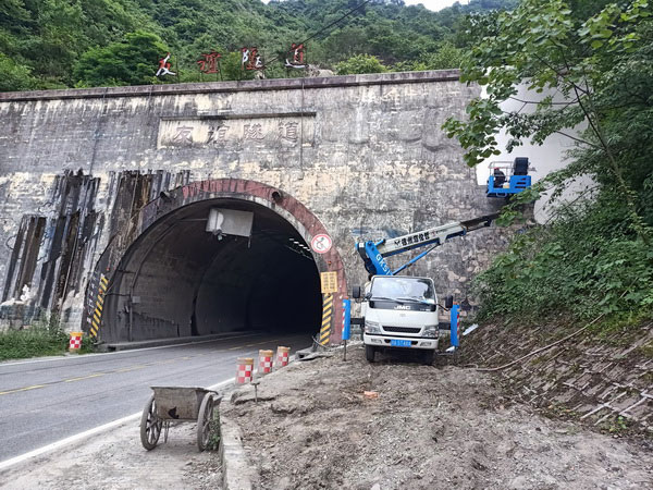 高速隧道彩绘